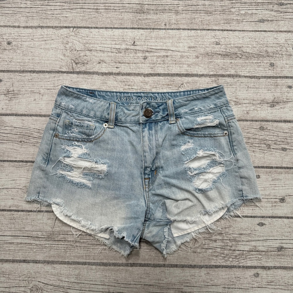 American Eagle Shorts Women's 2 Blue Light Wash High Rise Cut Off Distressed